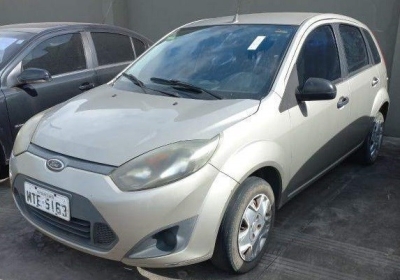 ford fiesta-1